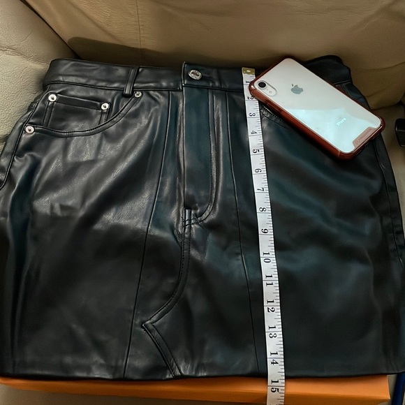 ✨✨Brand New Zara Faux Mini Leather Skirt✨✨ - Picture 6 of 8